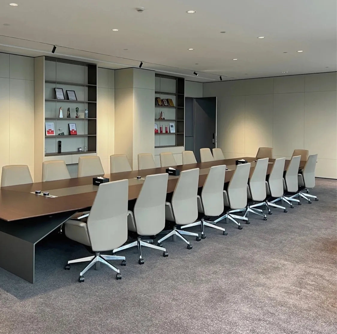 Creative Office Furniture Modern Design CEO Boss Desk Table General Manager Office Boss Desk l Type