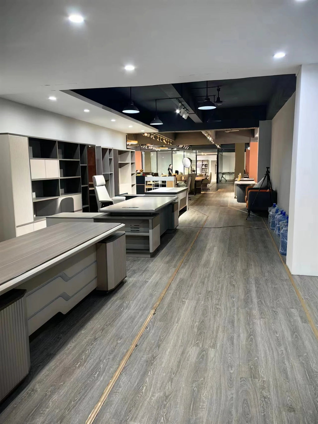Creative Office Furniture Modern Design CEO Boss Desk Table General Manager Office Boss Desk l Type